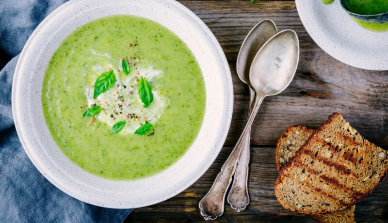 Green,Vegetable,Cream,Soup,Puree,With,Leek,And,Basil,On