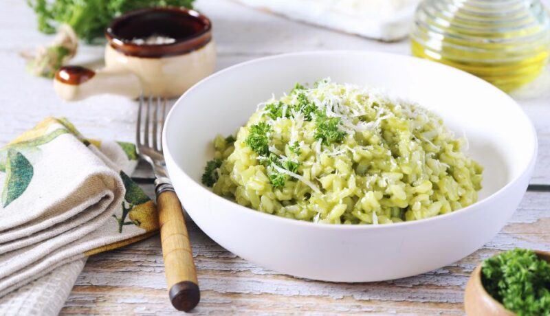 Italian,Cuisine.,Plate,Of,Parsley,Risotto,,Olive,Oil,And,Parmesan